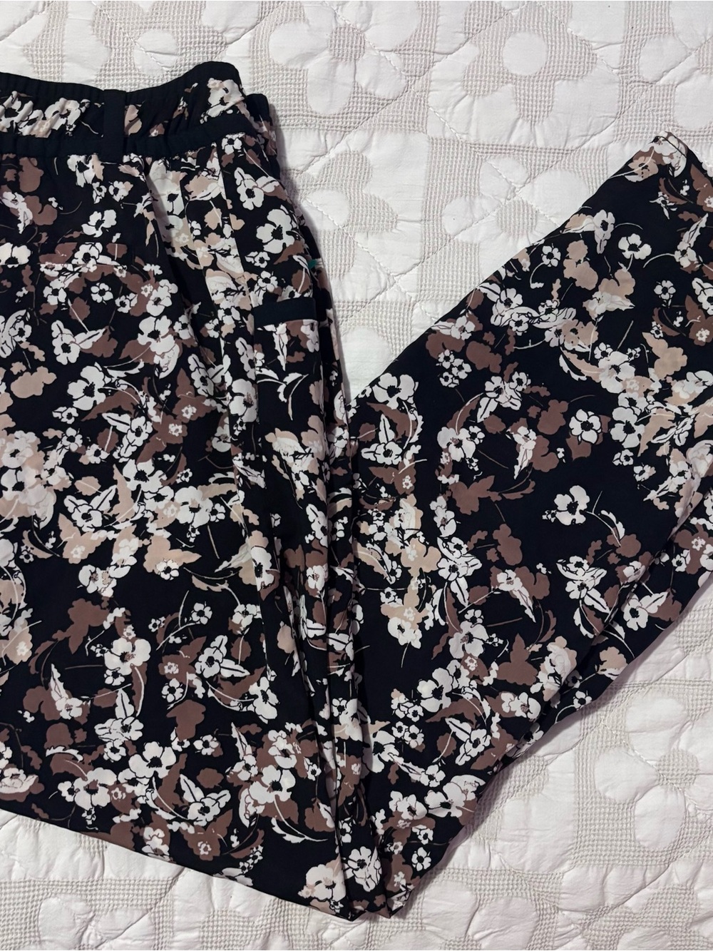 Cartonnier by Anthropologie Black Floral Print Pants